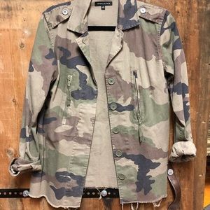 kendall and kylie camouflage jacket